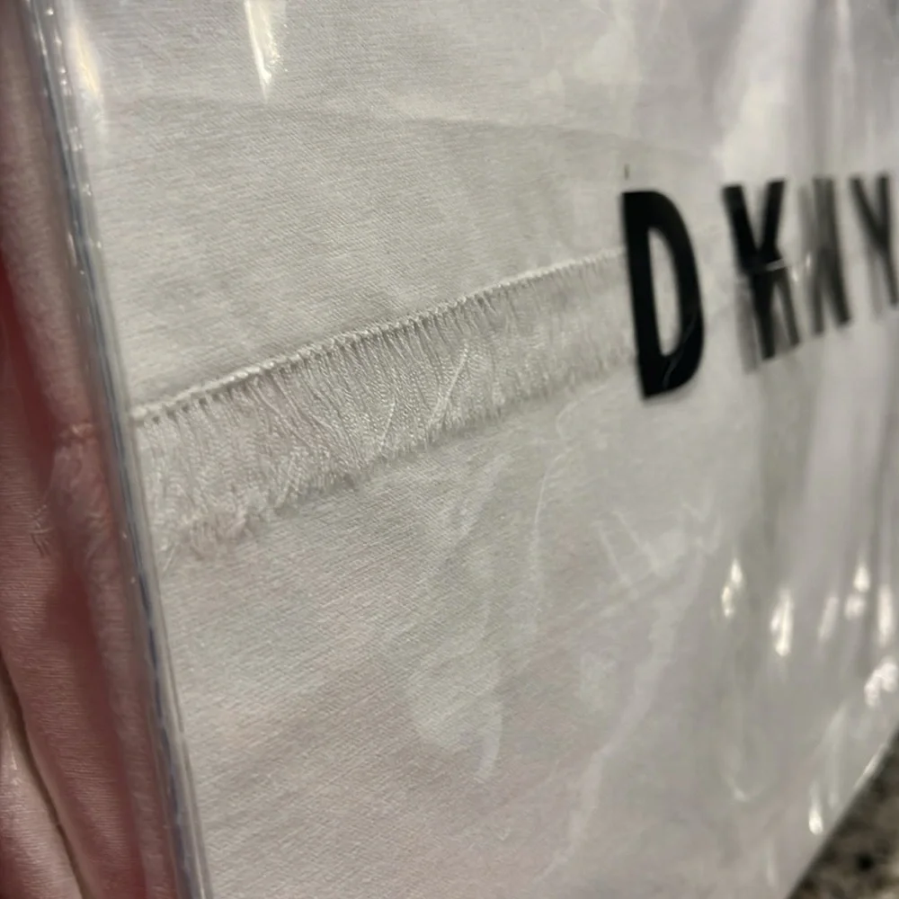 DKNY Extra Long Twin Solid Peached Sheet Set Flat, Fitted Queen Pillowcase White